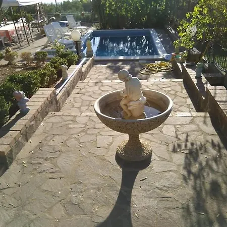 Con Piscina Ad
